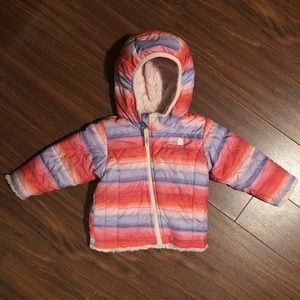 Reversible North Face Mossbud jacket size 2T